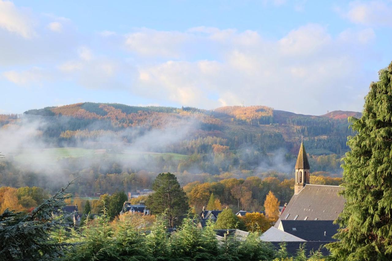 Knockendarroch Hotel Pitlochry Esterno foto